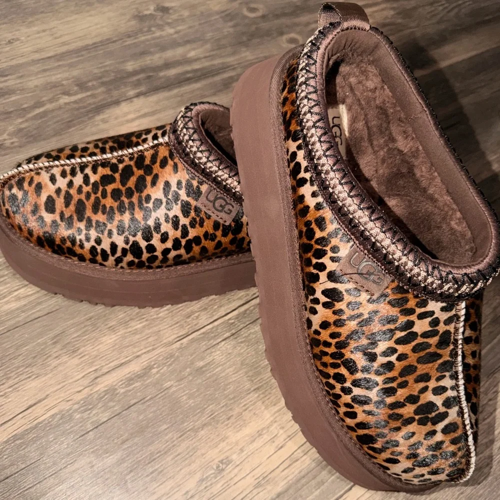 UGG Brown Leopard Taz - Brand New Never Worn, original packaging included - Picture 1 of 7